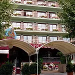 Checkin Garbi Hotel 3*