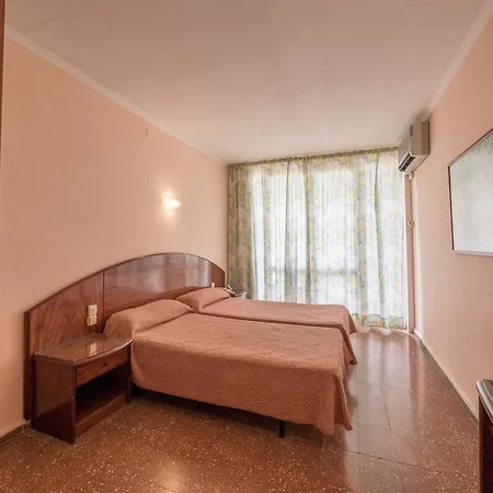 Checkin Garbi 3* Calella