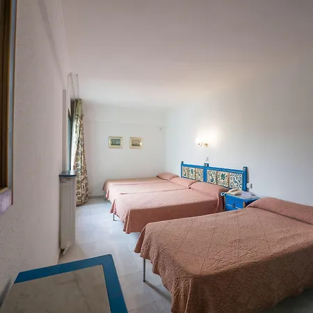 Hotel Checkin Garbi