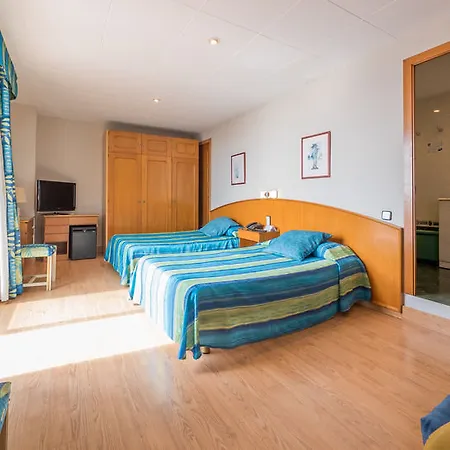 호텔 Checkin Garbi