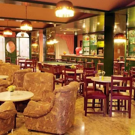 Checkin Garbi 3* Calella