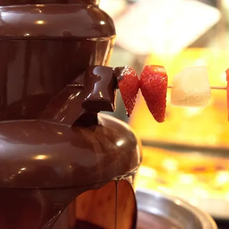 호텔 Checkin Garbi