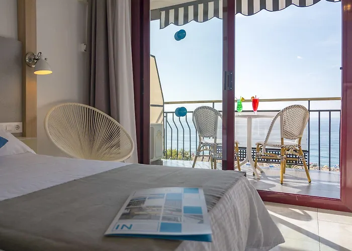 Checkin Garbí 3* Calella