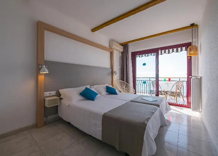 Checkin Garbí Calella