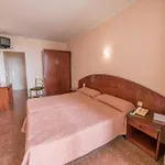 Checkin Garbi Hotel 3*