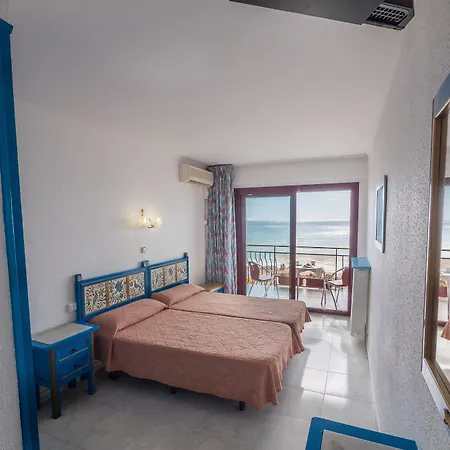 Hotel Checkin Garbi 3*