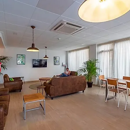 Checkin Garbi Hotell 3*