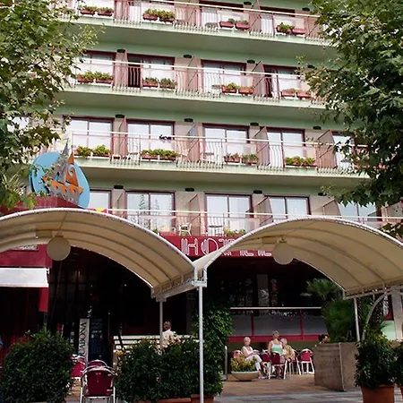 Checkin Garbi Hotell 3*