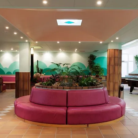 Checkin Garbi Hotell 3*