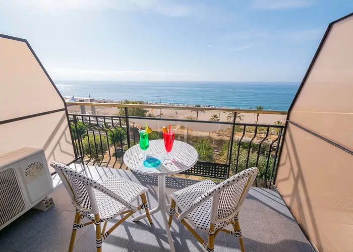 Szálloda Checkin Garbi