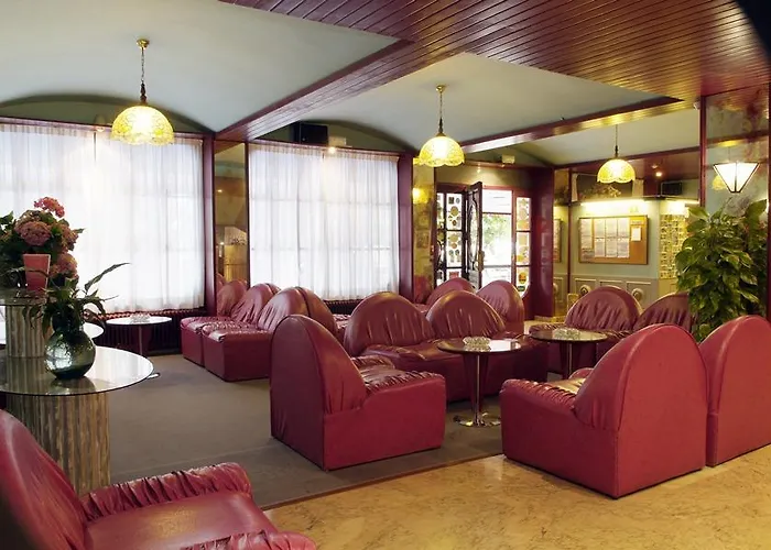 Hotel Checkin Garbi 3*