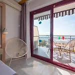 Checkin Garbi Hotel